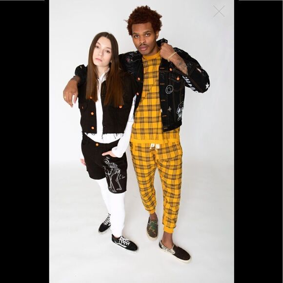 Aries Tee - Picture 3 of 4